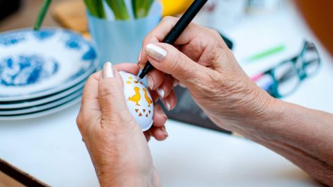 Benefits of Arts and Crafts for Seniors hero Benefits of Arts and Crafts for Seniors hero
